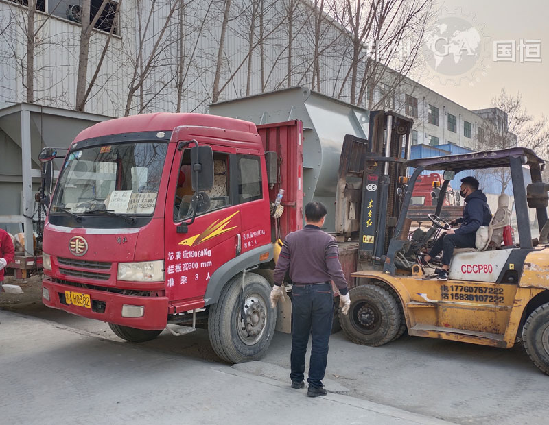 年产10万吨干粉砂浆生产线发往南京